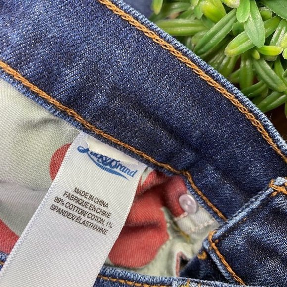 Lucky Brand Sofia Boot Size 2 LONG Dark Wash Stretch Denim Jeans 33" Inseam - Picture 4 of 7